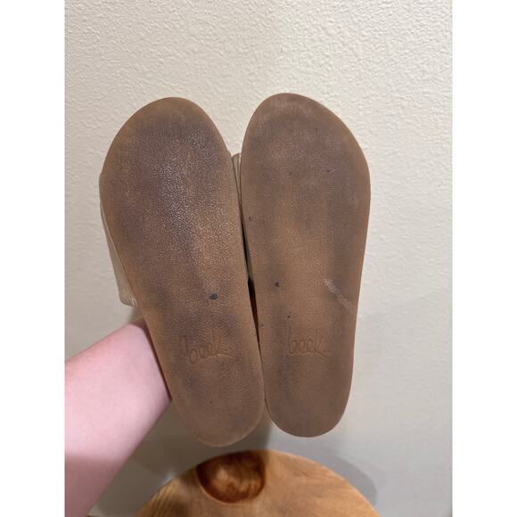 Pelican Leather Platform Sandal PLATINUM/BEACH size 8 - Picture 5 of 7